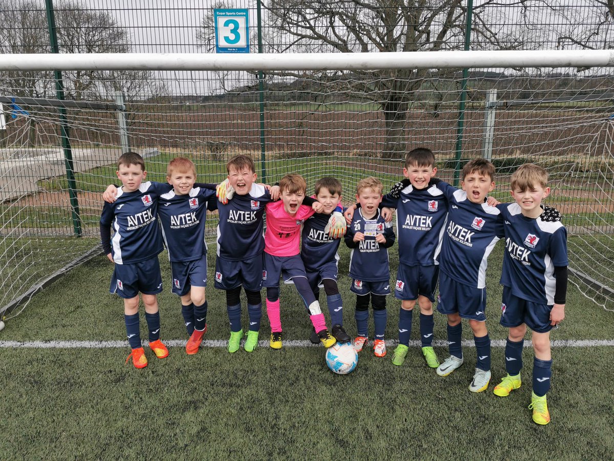 RoversCC2014s's tweet photo. Another Saturday morning, another two brilliant games of football for the 2014s 👍⚽

The Thunder boys played a magnificent match at home to Kennoway &amp; the Lightning lads played some superb stuff away to AM Soccer. 

C'mon Scotland &amp; the mighty @RaithRovers tomorrow 🏆💙 https://t.co/MWuUF93Az3