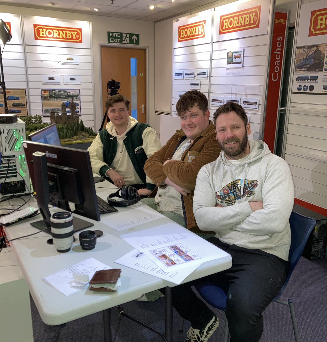 hornby's tweet photo. We are having a great Virtual Collector Club Members’ Day so far! Currently Mike is chatting to Pete Waterman about all things model railway so be sure to tune in now!
https://t.co/GXf11zUT1Y
#Hornby #Modelrailway #Collectorclub #Virtualday #Exclusive #Joinnow https://t.co/6HGLDLr7sq