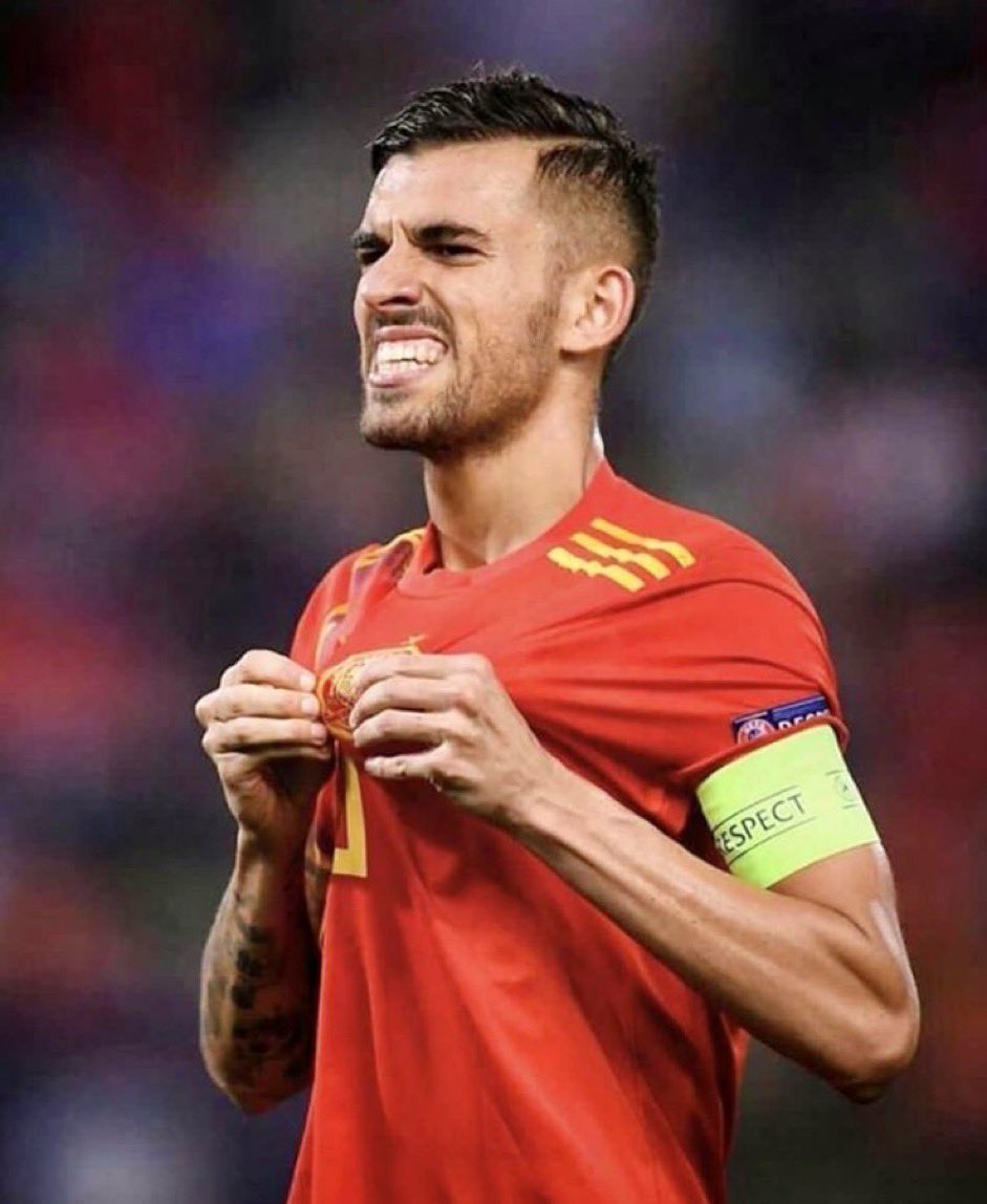 Araujismooo's tweet photo. Jugadores que son mucho mejor que Ceballos y no los convoca por no ser madridistas:
Canales 
Fornals 
Canales
Pablo Barrios
Marcos Llorente
Alex Baena
Parejo
Trigueros (2023)
Moncayola
Moi Gómez
Sancet
Mikel Vesga
Gabri Veiga
Comesaña
Fran Beltrán 
Dani Rodríguez 
Oriol Romeu https://t.co/bLp7IMrqMu