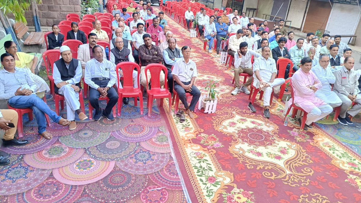 ManojChawla223's tweet photo. जावरा अभिभाषक संघ जावरा द्वारा आयोजित कार्यक्रम में ।
@VTankha https://t.co/ERTFNzpMQo