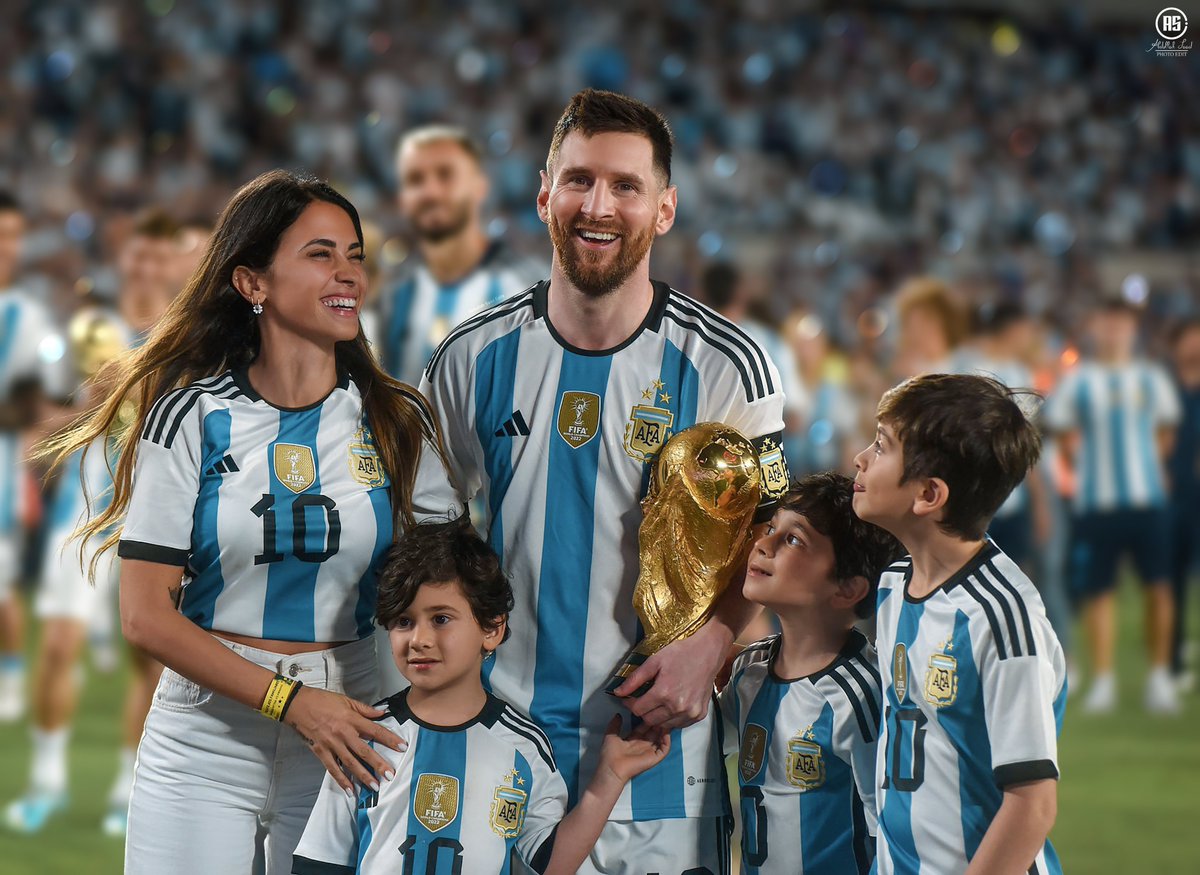Abdullah10Saad's tweet photo. Argentina Edit 4k
4k Wallpaper
#Messi4k #Messi𓃵
#Argentina https://t.co/6uS00pnJ8E