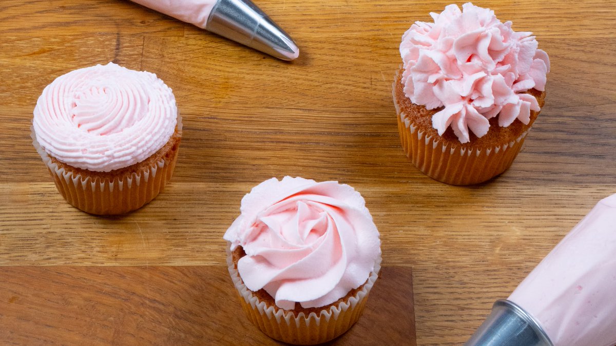 CaceyMartin's tweet photo. Introduce your child to this super-nutritious veggie with these chocolate beet cupcakes from the new book Adventures in Veggieland. https://t.co/9QhWsqQ64v https://t.co/w0VfmQRn6P