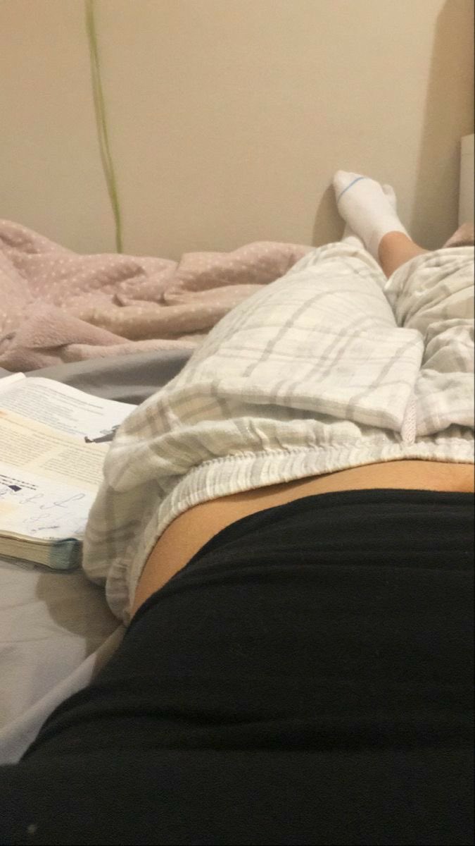 NudeuseMia's tweet photo. Olala il fait chaud 🥵 je vais me denuder https://t.co/kyl1JclVtB