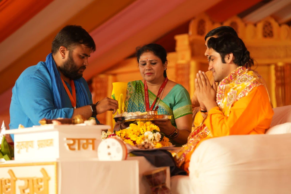 bageshwardham's tweet photo. पनाग़र जबलपुर मध्यप्रदेश प्रथम दिवस श्री मद भागवत कथा का अद्भुत दर्शन… https://t.co/pXgFfv3Cdm