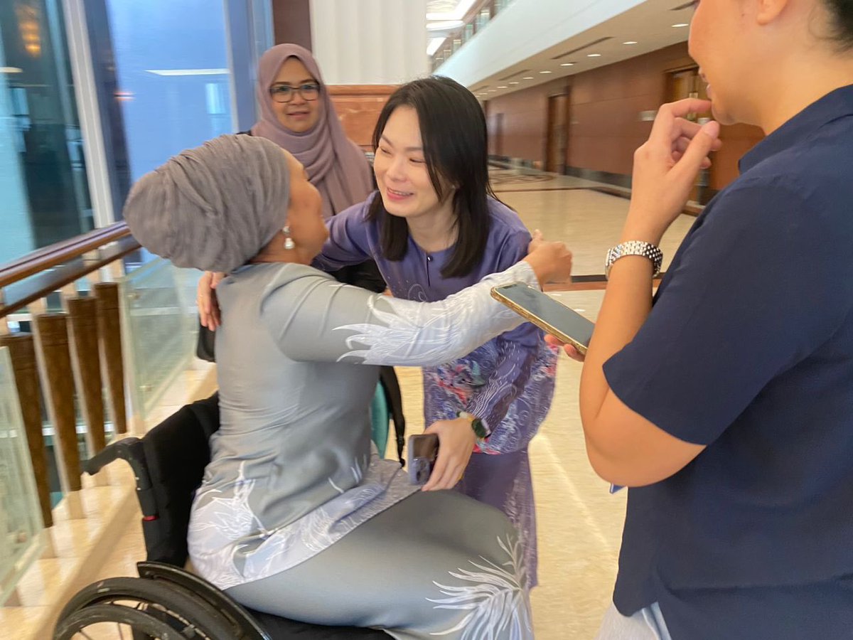 Alice Lau tweet media