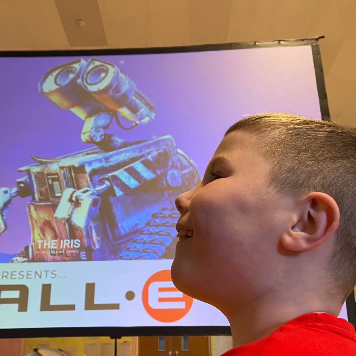 theirisayr's tweet photo. Brilliant morning screening Wall-E with @CLD_SAC at Wallacetown to celebrate Earth Hour🤖🌎🤖🌎#theirisayr #irismobilecinema #communitycinema #Wallacetown #EarthHour2023 #workingforwallacetown #ayrnorth #southayrshire https://t.co/kgbwlRPTRK