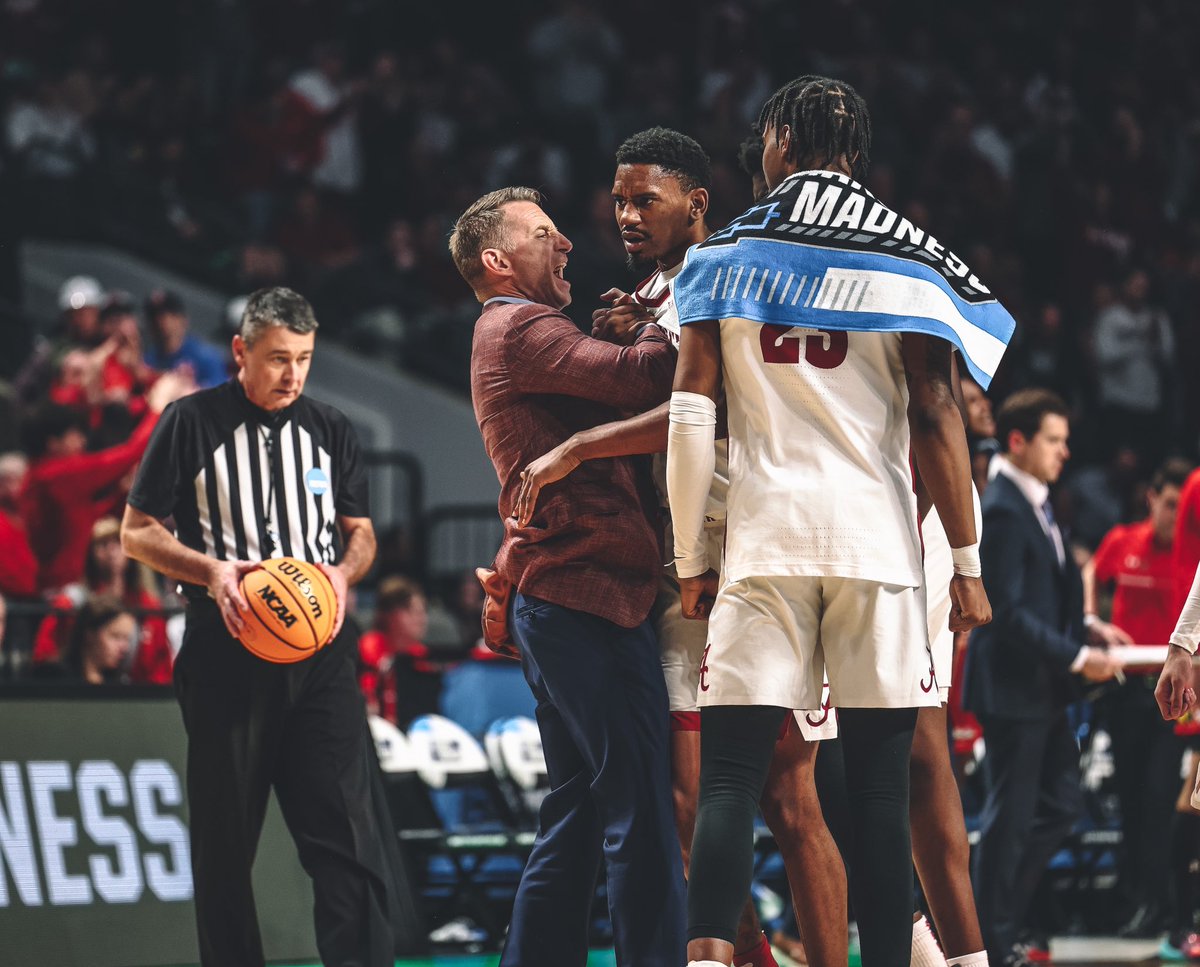 UA_Athletics's tweet photo. This team >>>

#RollTide | @AlabamaMBB https://t.co/S3yaNZjFhF