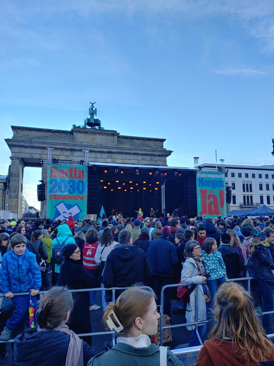 Hauptstädte wie #Paris, #Kopenhagen, #Helsinki, #Athen, #Dublin und #Riga wollen 2030 #klimaneutral sein, #Berlin2030 schafft das auch!!!