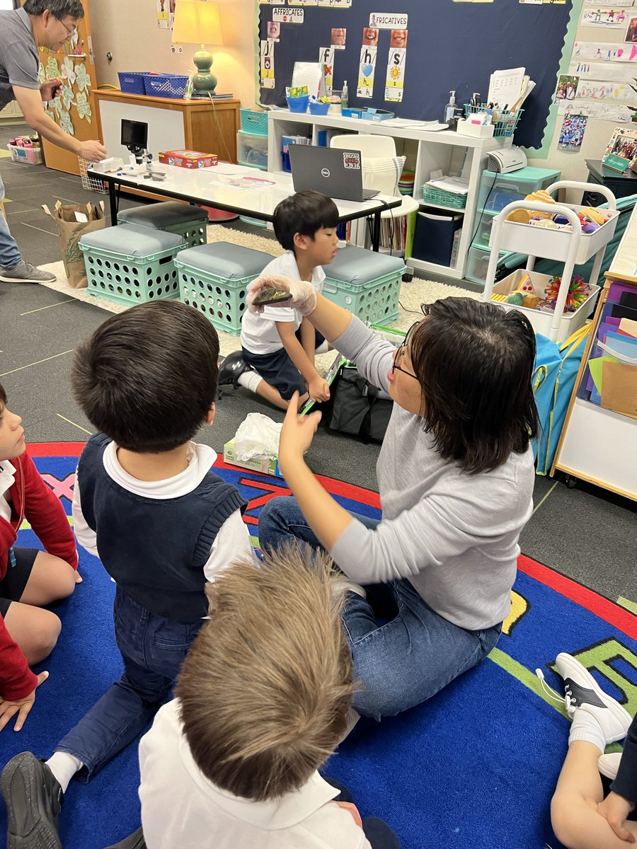 mgault_gses's tweet photo. Thank you Zhang family for an amazing morning of learning about engineering. #gsesdallas https://t.co/45QWElZ93G
