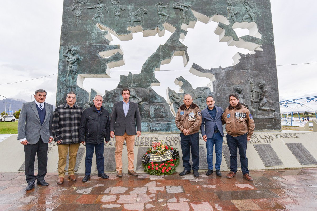 MoisesSolorza's tweet image. #CFEE Agradezco a cada uno de los representantes que depósito su confianza en mi para ingresar al Comité Ejecutivo del CFEE cómo 6to miembro electo. Es un orgullo representar a mi provincia en tan honorable espacio. @ZetaOrlando @gabmariotto @hernanea @Nicolas_Gandini