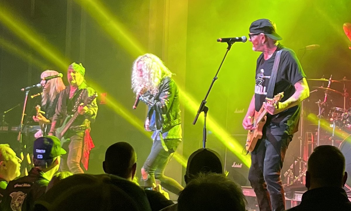 @KSHE95 Saw Slaughter and Great White at River City Casino! Great White’s sound mix was sadly just terrible, but Slaughter was AWESOME! Glad I went! 🤘 @morningrockshow @stluman @KSHEGUY @lernvsradio @ADsXe #MondayNightMetal @markslaughter33 @GreatWhiteRocks @rivercitycasino