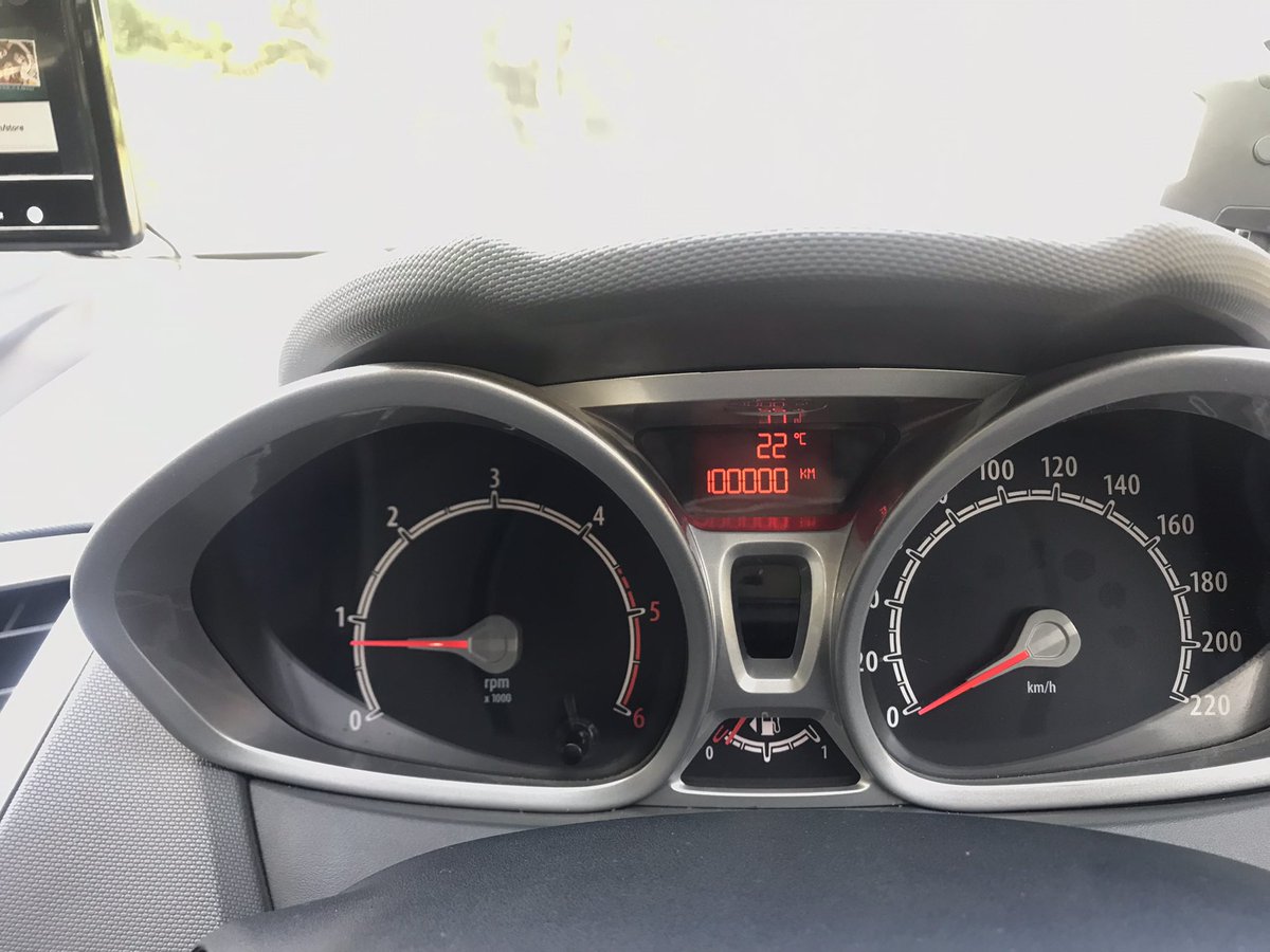 NeerajDhekale's tweet image. 1,00,000 kms completed #FordFiesta #NewFiesta 2012, without any issue. Milestone completed #FordIndia #Ford @FordIndia
