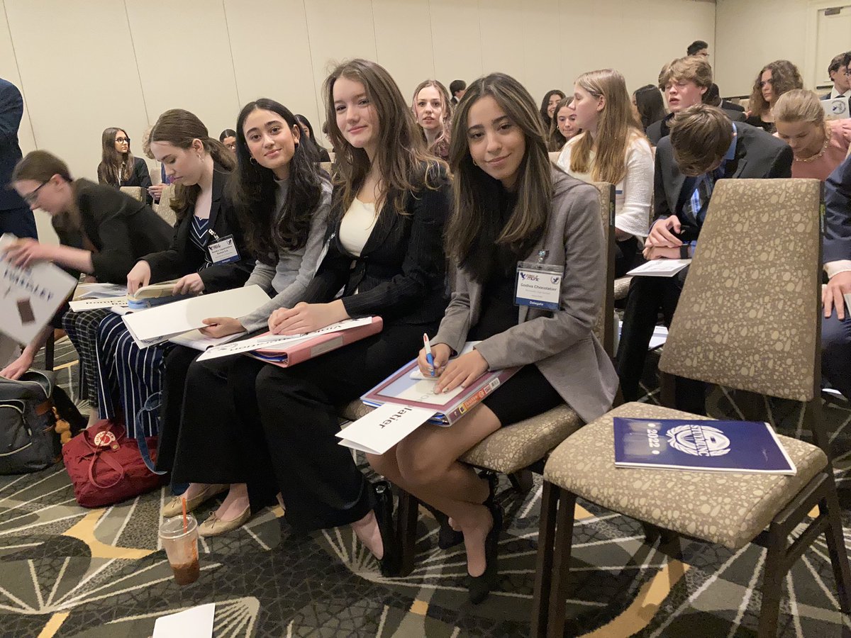 BronxvilleTenn1's tweet photo. The world Cocoa Foundation, session #2 underway #bxvmun #eaglemunc https://t.co/oguANl6k10