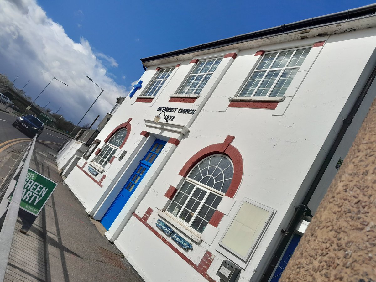 Lovely venue for <a href="/TheGreenParty/">The Green Party</a> campaign day <a href="/NewRoadLeigh/">The Fishermen's Chapel</a> in Leigh-on-Sea. 

Pity about the scarily fast traffic right on its doorstep though.

#GetGreenElected - they are clearly needed! #LE2023