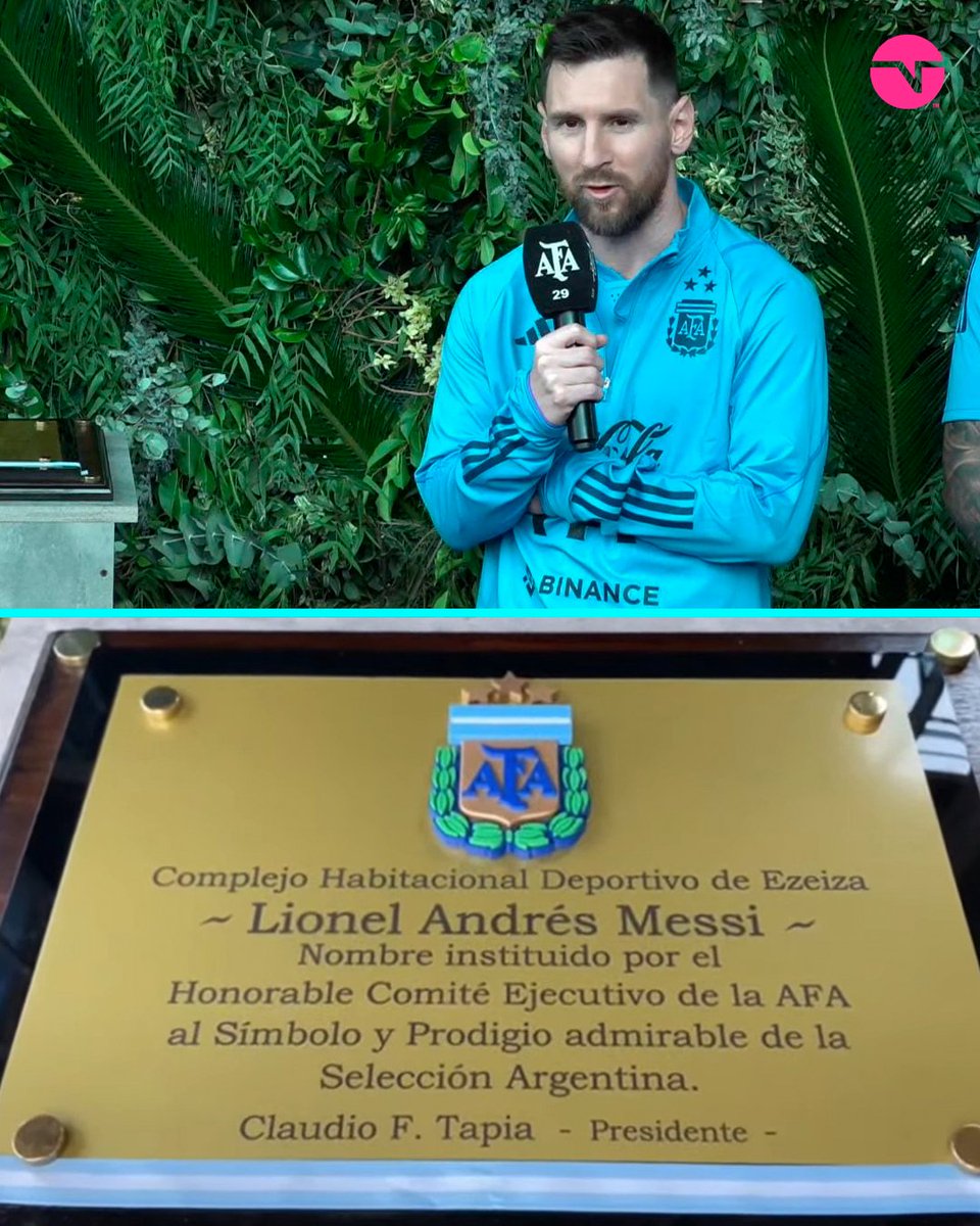 TNTSportsAR's tweet photo. El 10 habla y todos así 😍

El nuevo complejo de AFA en Ezeiza se llamará Lionel Andrés Messi 👏

🗣️ "Pasé momentos duros, era llegar acá y sentir felicidad por estar en este lugar. Y lo sigo sintiendo" https://t.co/o2JB8o9817