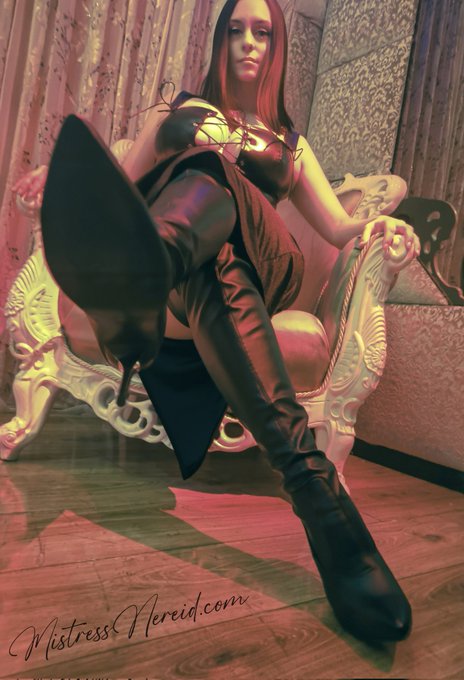 Could you afford a day with Me? ✨👑🫰🏻  #FinDom #FinDominatrix #FinDomGoddess https://t.co/PVHzlZ2zpW<a href="/tag/findom"class="tags">#FinDom</a><a href="/tag/findominatrix"class="tags">#FinDominatrix</a><a href="/tag/findomgoddess"class="tags">#FinDomGoddess</a>