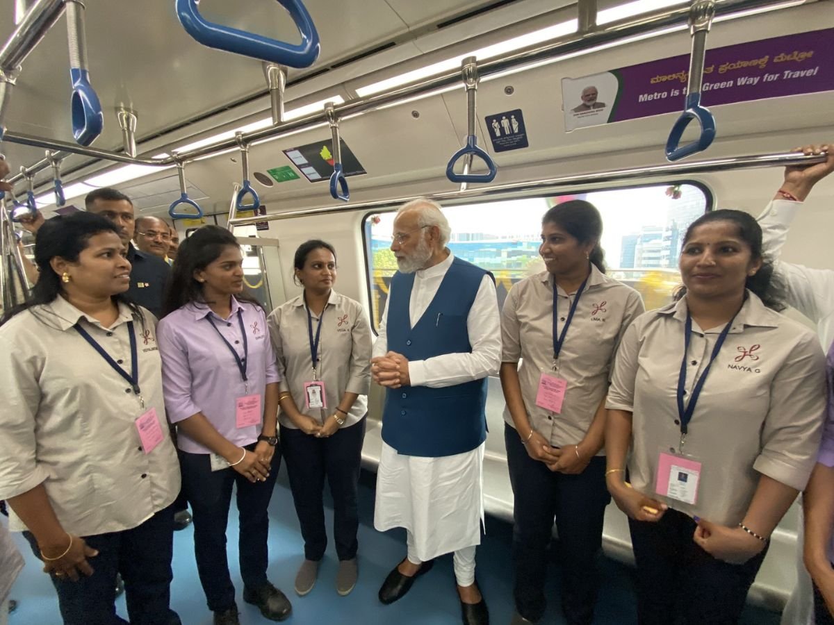 बेंगलुरु में हुआ मेट्रो का विस्तार; पीएम मोदी ने किया नयी मेट्रो लाइन का उद्घाटन 
psuconnect.in/hindi/news/pm-…

@PMOIndia @narendramodi  #NarendraModi  #PMOIndia #Metroline #newmetro #BengaluruMetro