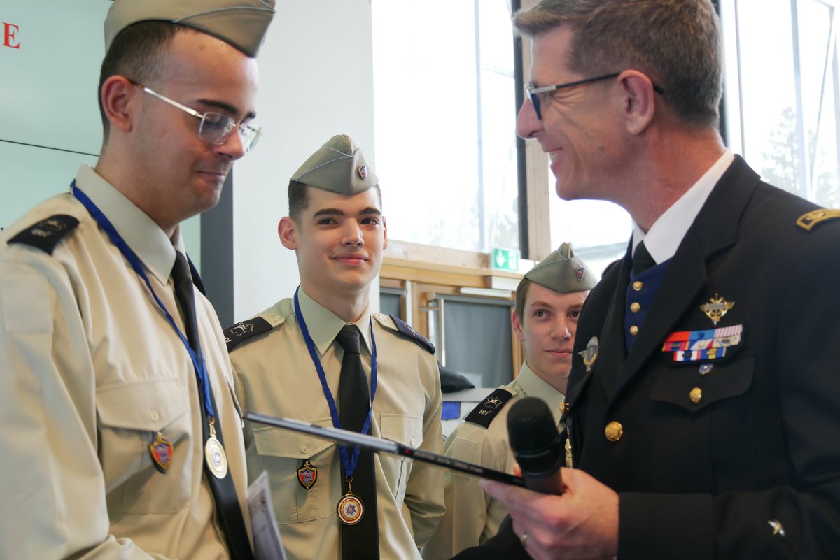1er régiment du Service Militaire Volontaire tweet media