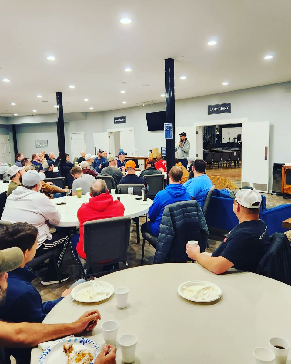 bendurbin's tweet photo. Wonderful men's breakfast this morning at @bridgelife360 https://t.co/pIcOZhrXJI