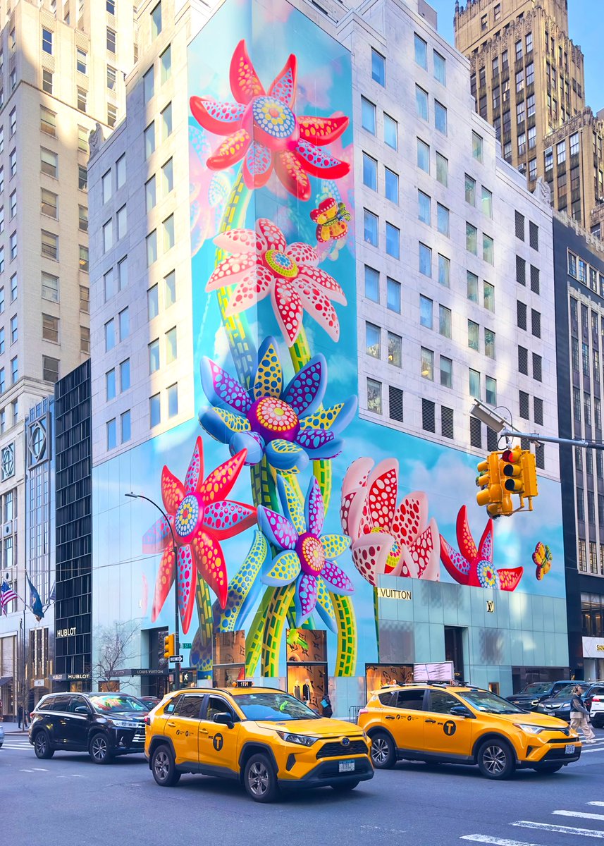 louis vuitton 5th avenue kusama