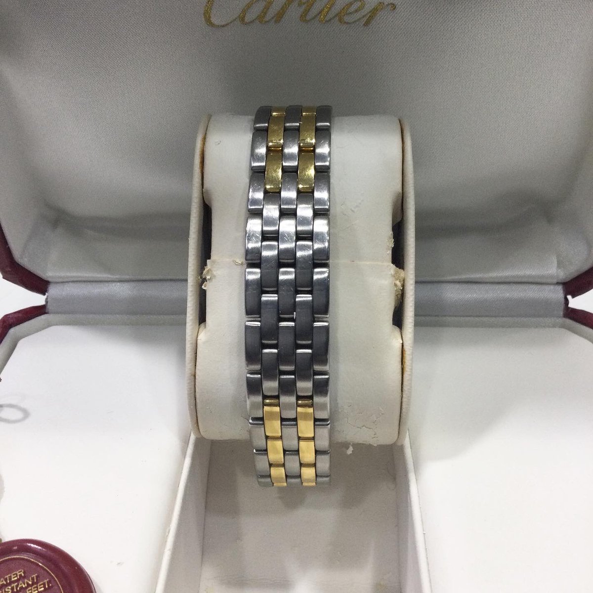ericross12's tweet photo. This #Cartier Panthere Ladies #watch in yellow gold &amp; steel, model W25028B6, in now available in store. 

This 1998 watch comes complete with the original Cartier box &amp; paperwork. 

Yours for £2,995.00

DM us for more details or call 02074056646

#hattongarden https://t.co/E82Boi2Cup