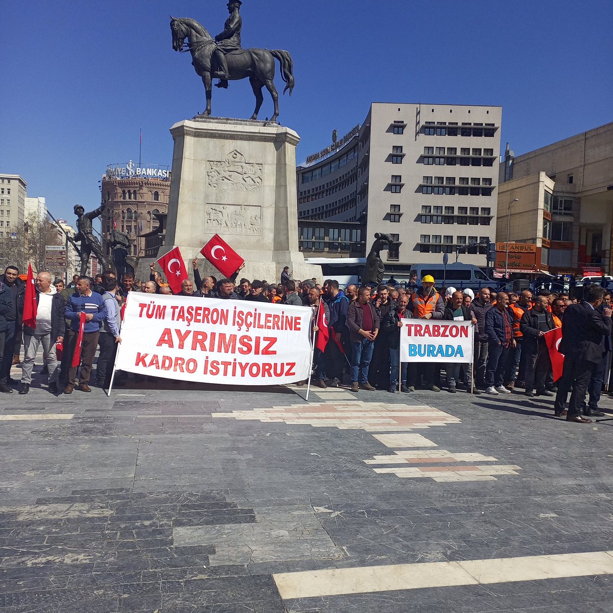 Mübarek Ramazan ayında sesimizi Ankara dan tüm Türkiyemize duyurduk 
<a href="/RTErdogan/">Recep Tayyip Erdoğan</a>
<a href="/MHP_Bilgi/">MHP</a>
<a href="/akaraismailoglu/">Adil Karaismailoğlu</a>
<a href="/Akparti/">AK Parti</a>
<a href="/dbdevletbahceli/">Devlet Bahçeli</a>
<a href="/suleymansoylu/">Süleyman Soylu</a>
<a href="/jsarieroglu/">Jülide Sarıeroğlu 🇹🇷</a> <a href="/saglikbakanligi/">T.C. Sağlık Bakanlığı</a> <a href="/csgbakanligi/">T.C. Çalışma ve Sosyal Güvenlik Bakanlığı</a> <a href="/UABakanligi/">T.C. Ulaştırma ve Altyapı Bakanlığı</a> <a href="/TCTarim/">T.C. Tarım ve Orman Bakanlığı</a>  <a href="/AnkaraValiligi/">T.C. Ankara Valiliği</a>