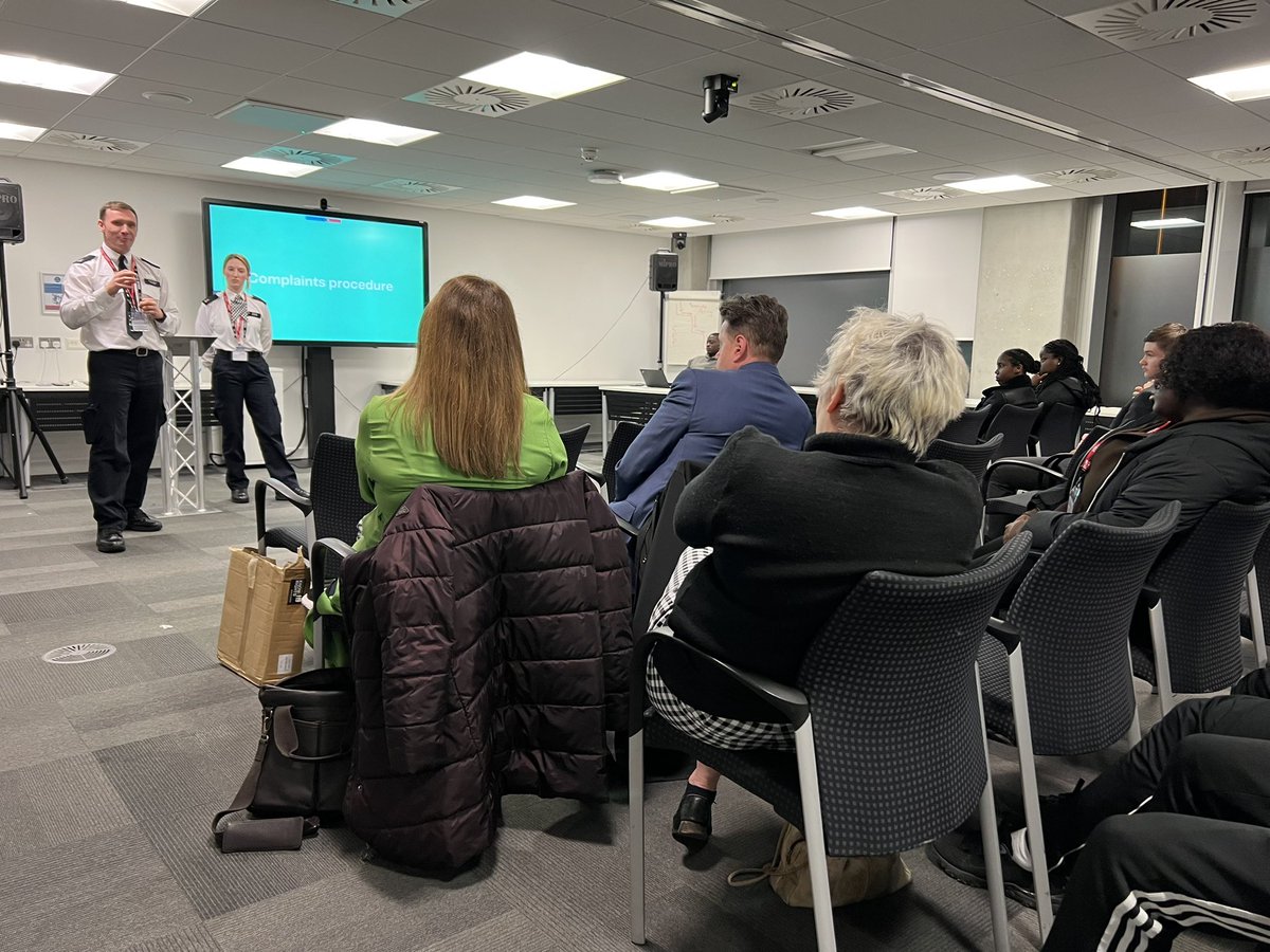 SouthwarkYAs's tweet photo. It is important that we not only see change but are a part of this too. A massive thanks to Nigel and Ella @MPSSouthwark @LambethMPS for your continuing support and @KKHERON for supporting. We are looking forward to continuing the discussions together … #SouthwarkStandsTogether https://t.co/AOjPiCEXGo