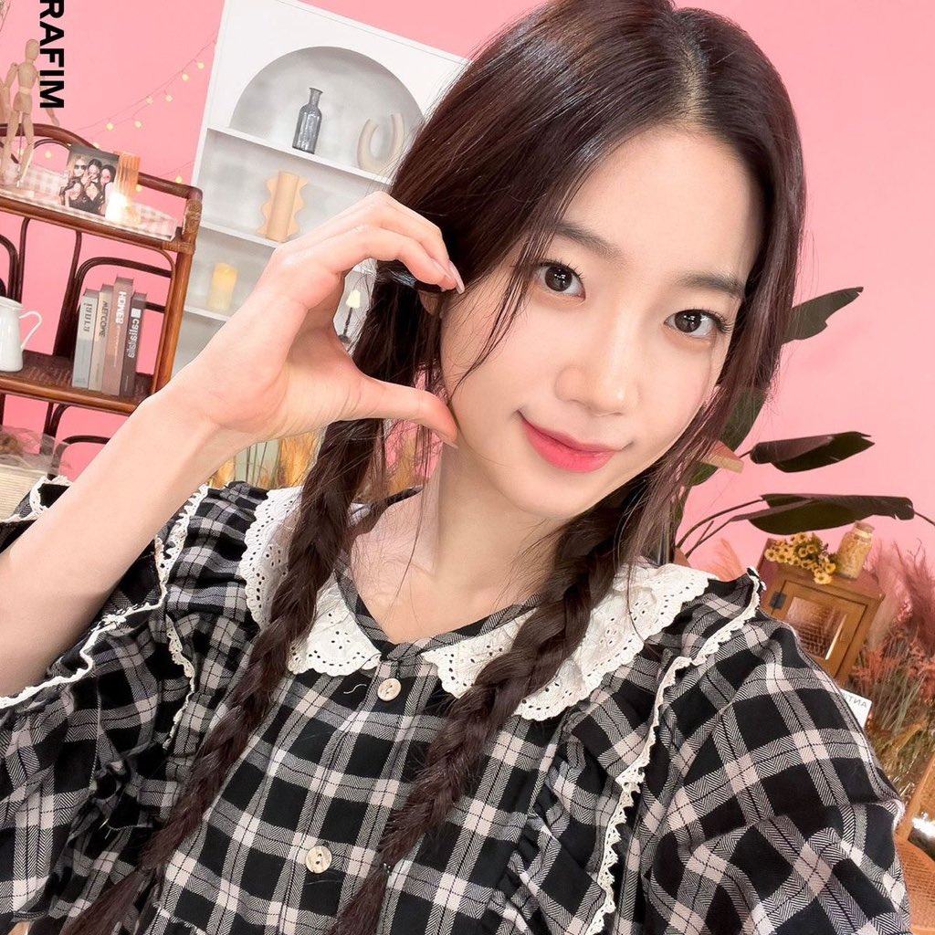 * ˚ ✦ WELCOME TO MY ACCOUNT ۰ ۪۪۫۫ · 🌷

➜ sells #briellesellings
➜ buys #briellebuys
➜ unboxing #brielleunbox
➜ mails #briellemails
➜ random post #briellerandompost

⌕ : tiktok acc : @nette_yy