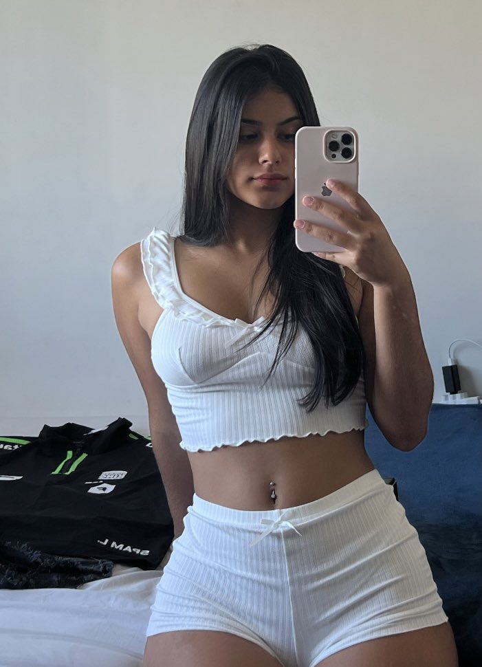 Roupitcha ali pra jaja