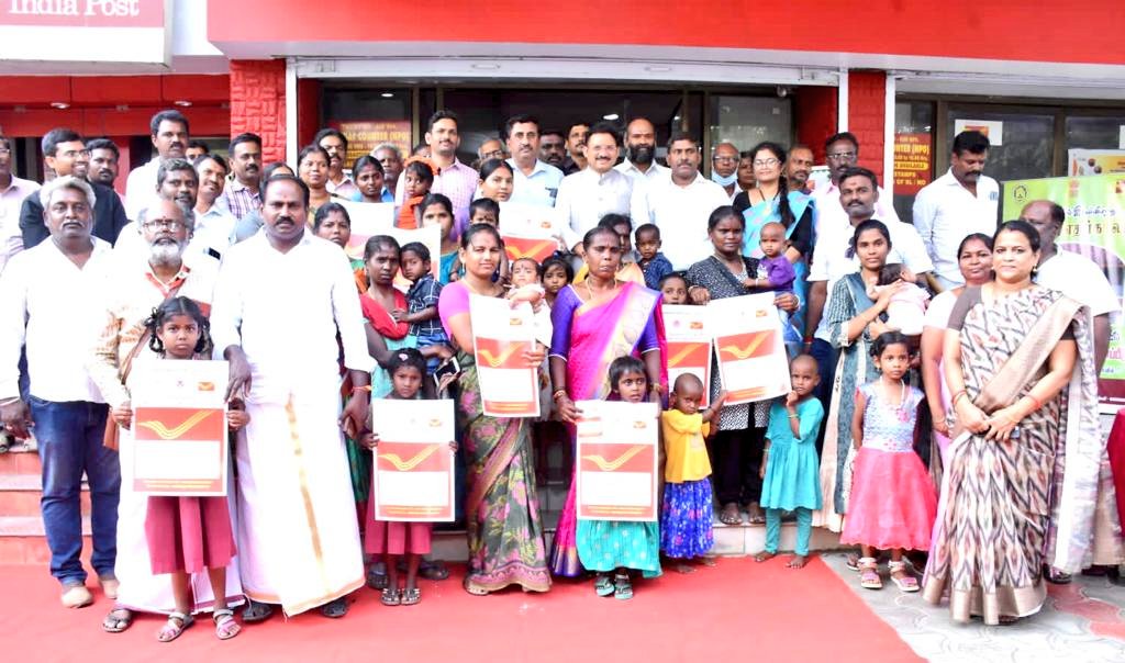 devusinh's tweet photo. Planting seeds of empowerment for our girl child!

As part of the ongoing special drive for #SukanyaSamriddhi Account (SSA) in Trichy, distributed the passbooks to girl children and their parents along with saplings of fruit trees symbolising fruits of maturity in some years.. https://t.co/BsMUfHfkpH