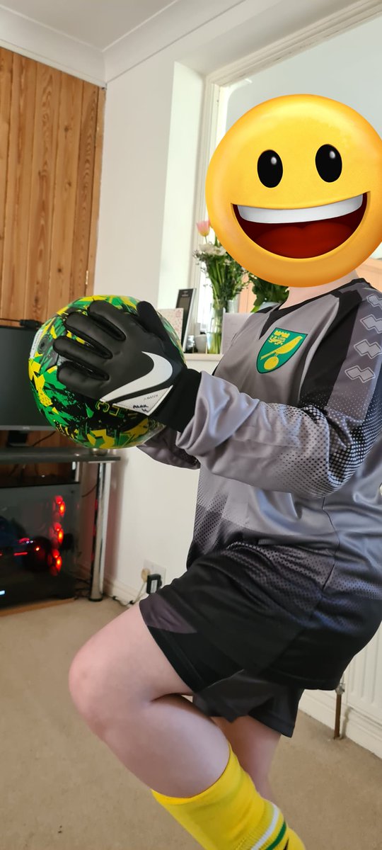 Emma Keely tweet media