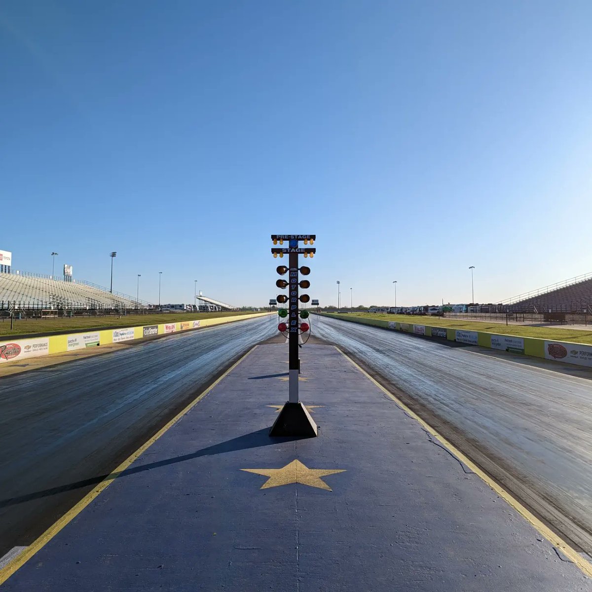 Cold mornings at a racetrack just hit different. 

#racing #texasmotorplex #dragracing #funnycarchaos #TheClutchDump