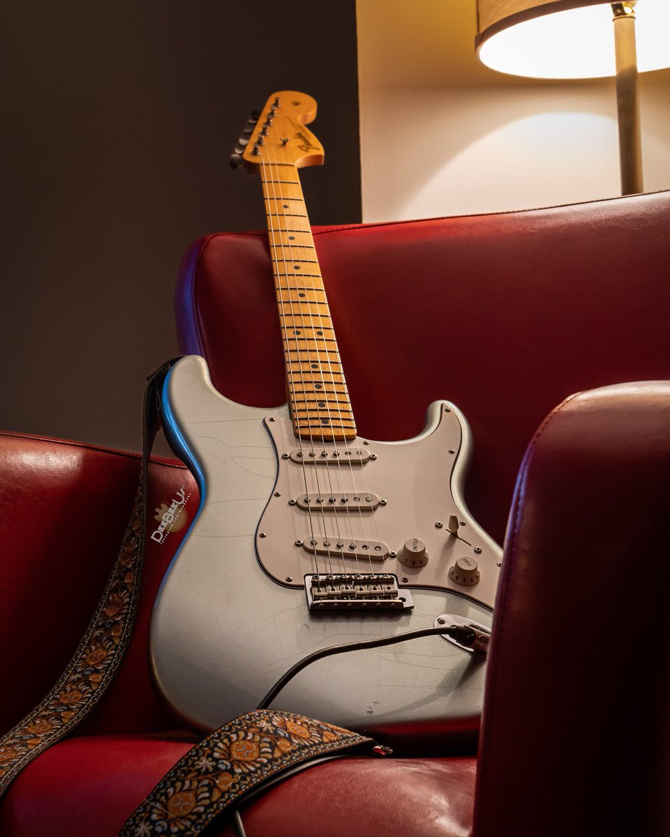 Who says you can't have noodles for breakfast!

Early morning view of the 2005 Custom Shop Ltd Ed '66 #Strat.

#fender #stratocaster #straturday #guitar #guitars #electricguitar #fenderguitars #customshop #fendercustomshop #reissue #relic #closetclassic #guitarphotography