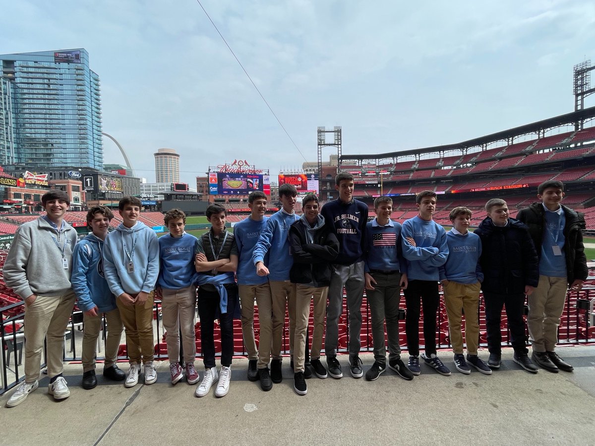 SLUHGlobalEd's tweet photo. A very warm welcome to St. Louis and to SLUH to our wonderful group of brothers from Colegio Irabia-Izaga in Pamplona, Spain! Many thanks to Mr. Pete Perez and the CII community for making this happen. Very blessed to have such great global partners! https://t.co/eYxcbQddQB
