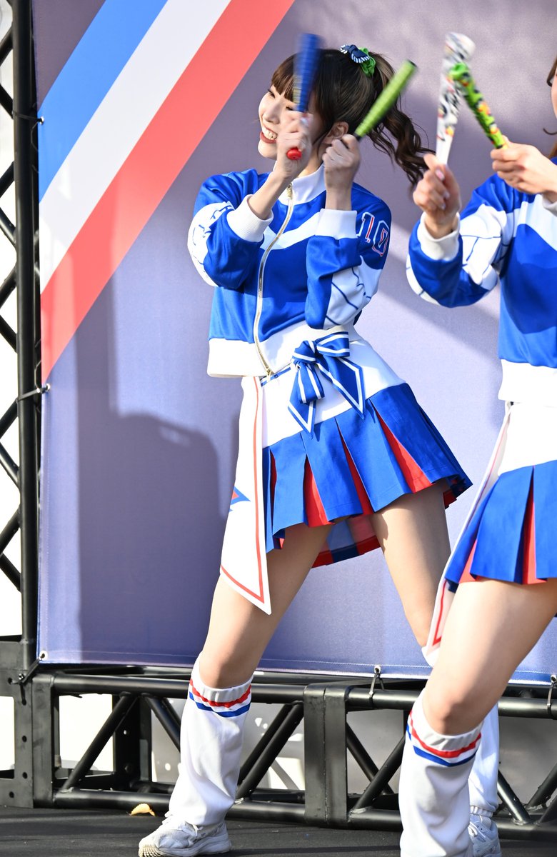 CMB99503159's tweet photo. 今年は動いてる写真も頑張る
#Passionステージ
#Passion2022 #10RINA https://t.co/2p0ETkaZeO