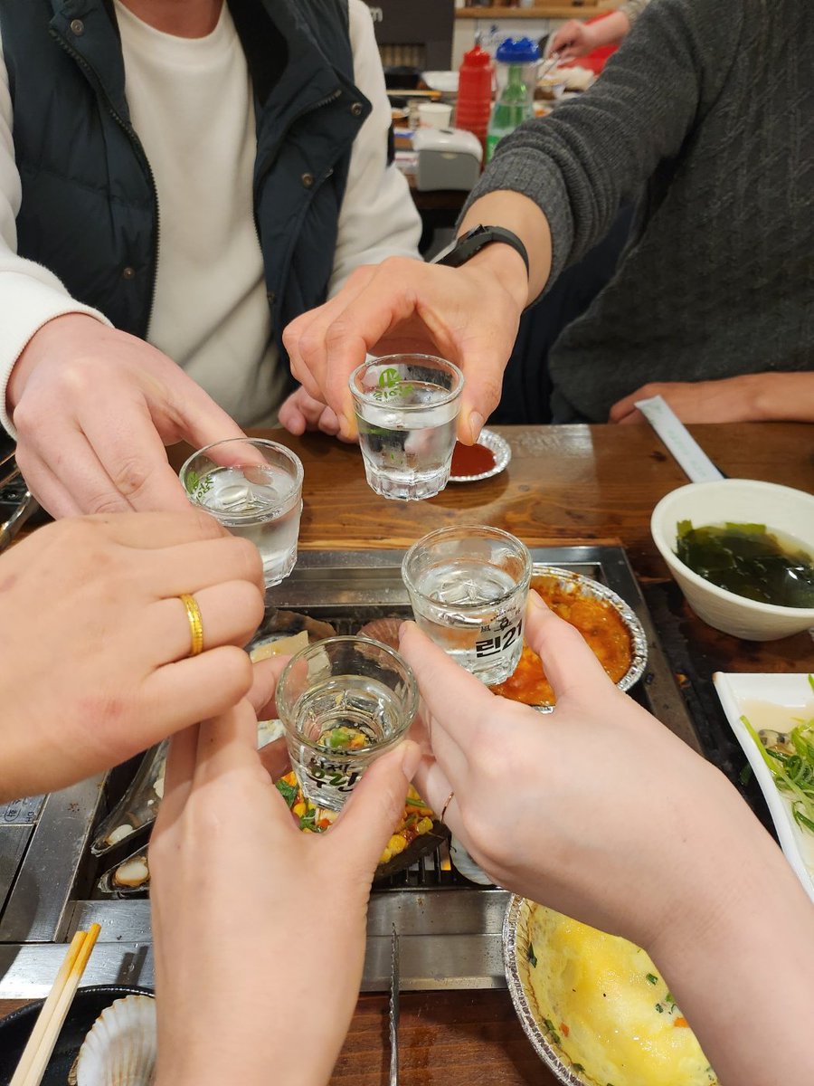 대천은 역시 언제나 옳아~~
좋은 사람과 한잔~이후는? 
분위기대로~~