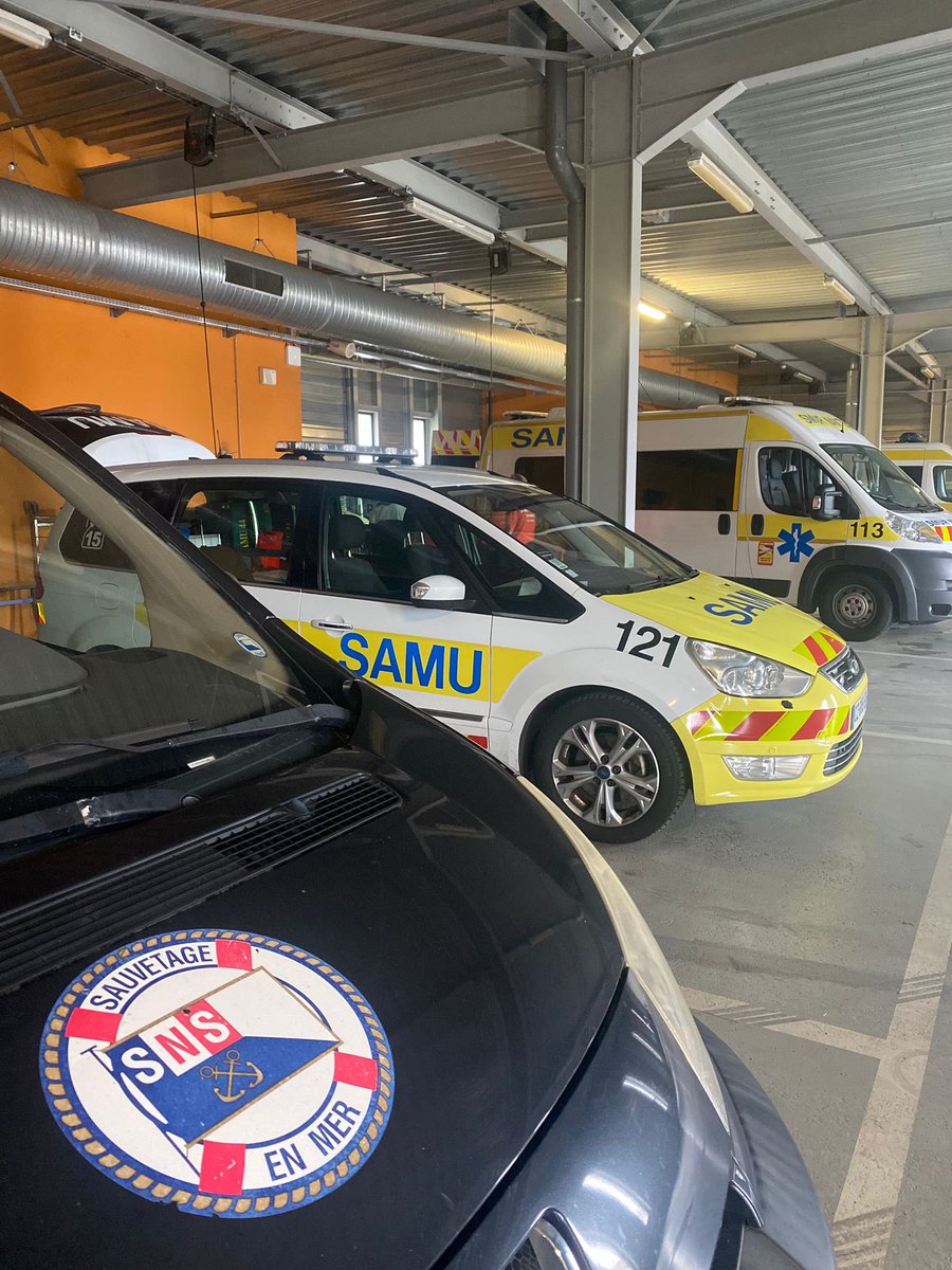 antoine_andre44's tweet photo. Ravi d’avoir fait visiter ce matin, les locaux du SAMU 44 ⁦@CHUnantes⁩ à quelques ⁦@SauveteursenMer⁩ de la station « Côté d’Amour » https://t.co/XK0cUA3v7e