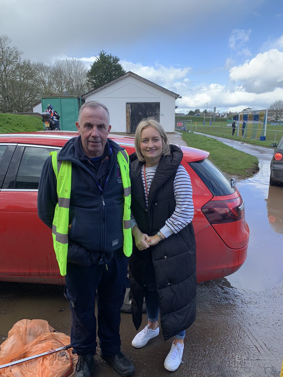 #GBspringclean Out this afternoon with the UPW team in Monmouth collecting rubbish from the sports ground as part of the GB spring clean up!The POPs were proud to have collected rubbish &amp; glass that has prevented injuries for the rugby players today. <a href="/HMPPSCymru/">HMPPS in Wales / HMPPS yng Nghymru</a> <a href="/Nicolad58009942/">Nicola Davies</a>