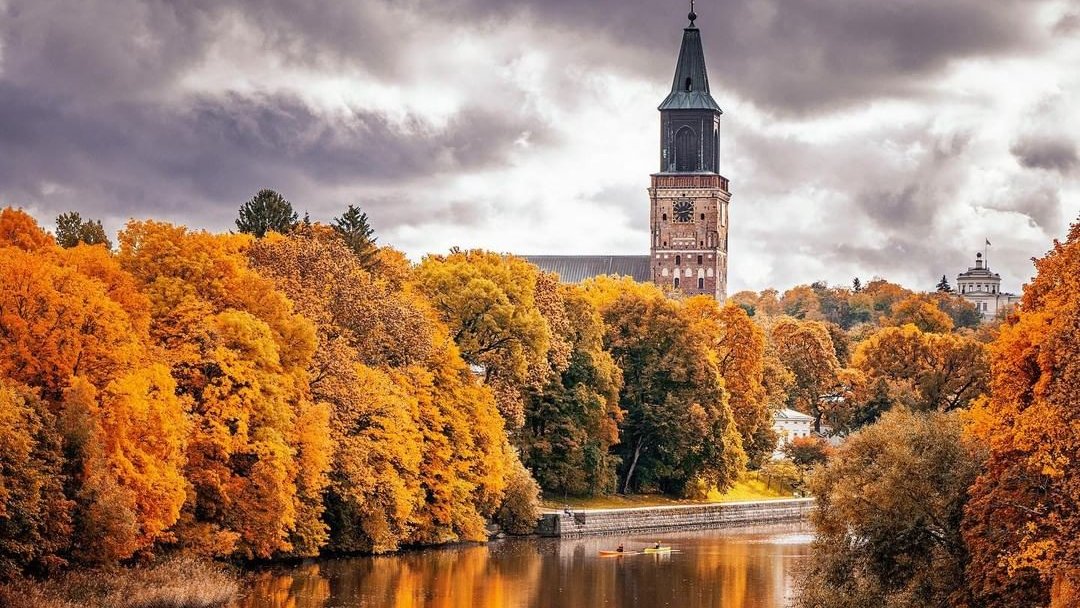 Discovering Finland tweet media