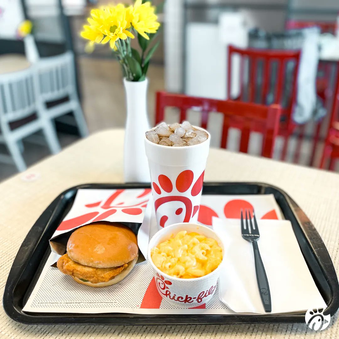 Pinnacle Chick-fil-A tweet media