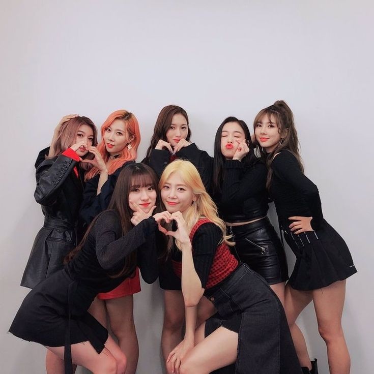 hourlydeukae7's tweet photo. #드림캐쳐 #DREAMCATCHER @hf_dreamcatcher https://t.co/ASjIcPiFqC