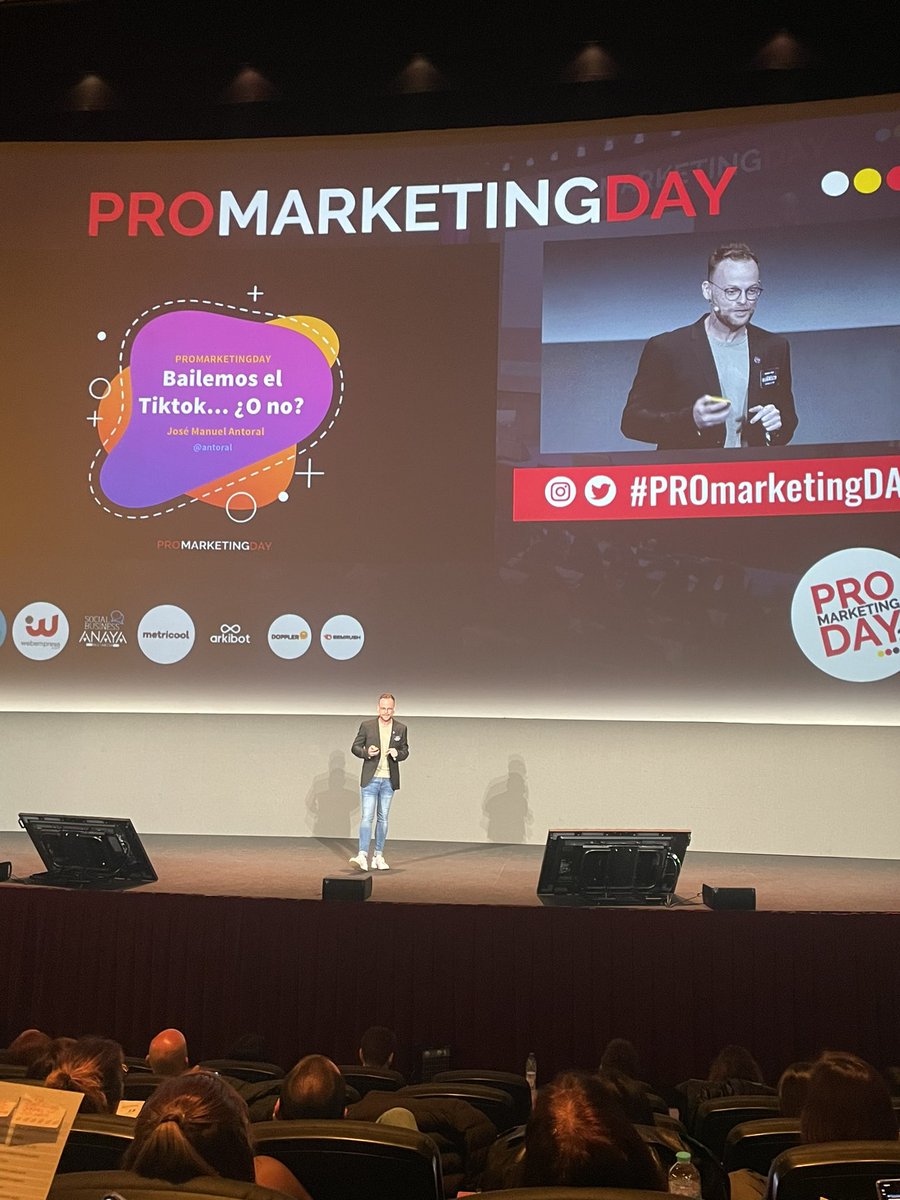 MKTBakery's tweet photo. #TikTok ¿Es para nosotros? Muchas herramientas e información de #RedesSociales nos deja @antoral para ver si le bailamos al TikTok.. ¿o no?😏😜 

#PROmarketingDAY 
#CharlasdeMarketing 
#AulaCM https://t.co/volSQYK0NQ