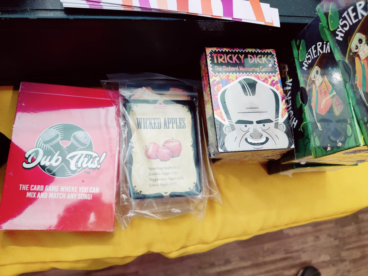 almostagame's tweet image. Chilling out at PAX East in the @KnightMovesCafe booth demoing Wick Apples til 1pm. Come say hi!