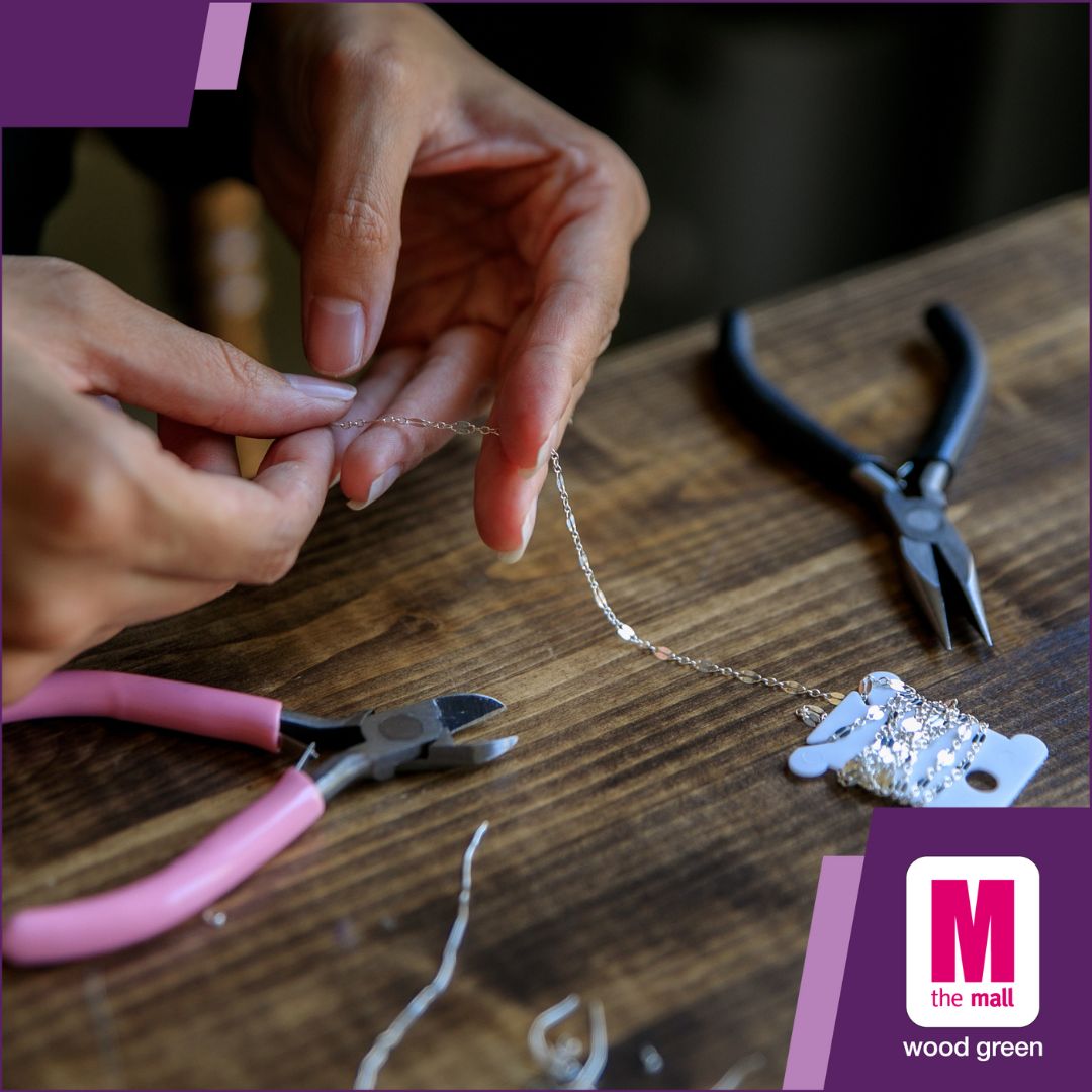 Broken clasp? Snapped chain? Missing stone? No problem! Our jewellers Erbiller Jewellery will get your precious pieces back to their sparkling best. 💍💎

#WoodGreen #TheMallWG #RepairWeek