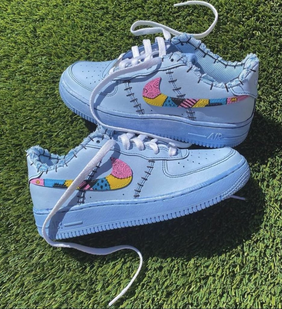 offtheyac's tweet image. Anybody looking to get a custom pair of AF1’s designed? 👀

If so, DM me now while I have open slots