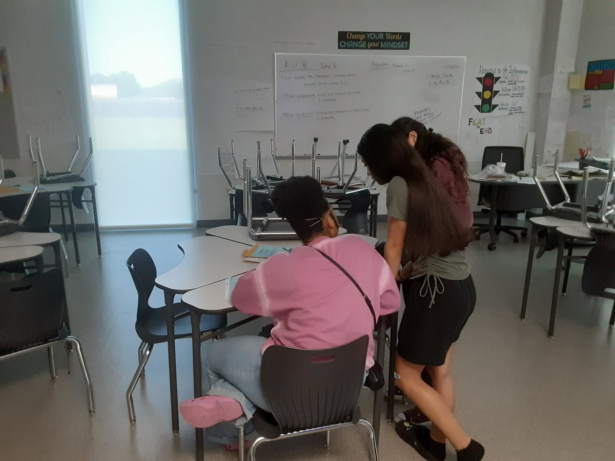 BStewart_21's tweet photo. 8th Grade Staar History Review
@Mr_Gadget007 @Machell52201433 @JonesMS_AISD https://t.co/49swPnCpQf