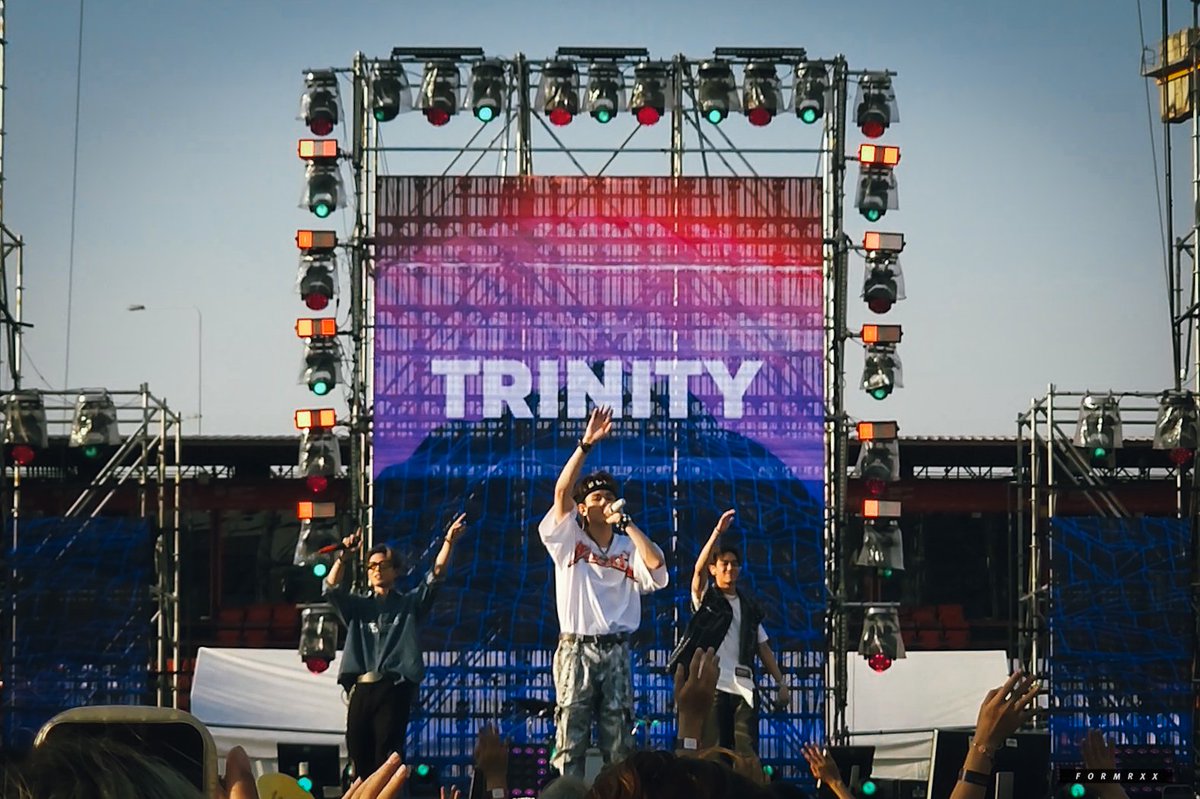 formrxx's tweet image. it's TRINITY right here 🔺

Check by TRINITY 
 #SoundCheckwithTRINITY
#SoundCheck_TH
#TRINITY_TNT