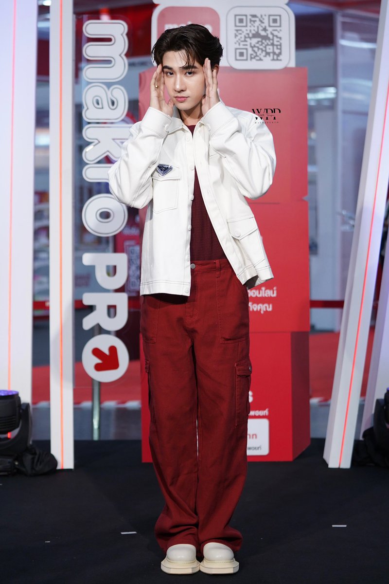 WithPPerth's tweet image. มองกี่ทีก็น่ารัก @perthppe 🖤

#เพิร์ธxMakroPRO
#KDPPE #PerthTanapon