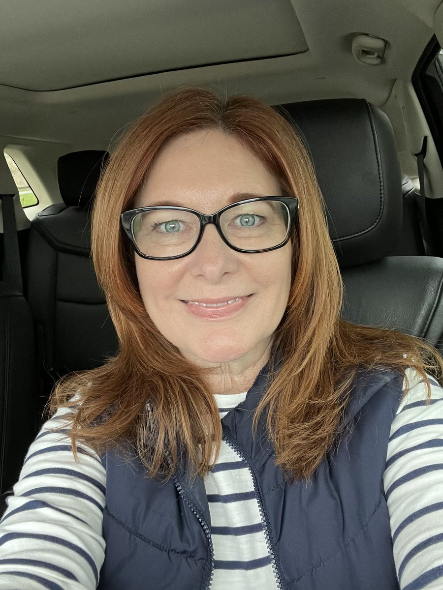 HomeWithKrysta's tweet photo. Despite the grey day and wind, itโs a great day to show houses. Interested in finding out whatโs going on with the market in your area? Message me to set up a time to get your questions answered. #HomeWithKrysta #KeyRealty #saturdayshowings https://t.co/oe5ELhnJAh
