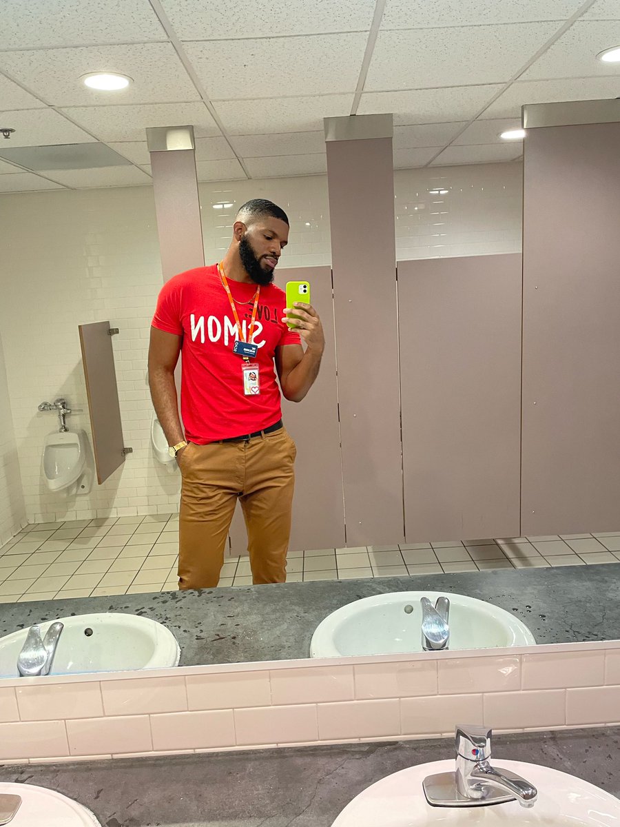 HazelwoodTre's tweet photo. Since I barely tweet photos of myself: https://t.co/IYr9U2OuZN